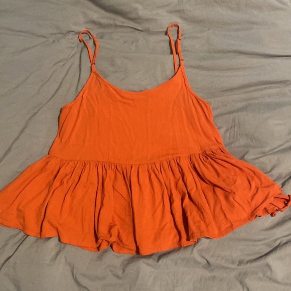 Baby doll ruffle bottom top. - Picture 2 of 6